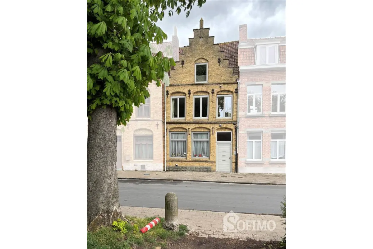 Huis te  koop in Ieper 8900 299000.00€ 5 slaapkamers m² - Zoekertje 636442