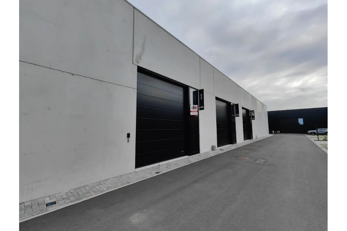 Handelszaak te  huur in Brugge 8000 670.00€  slaapkamers 96.00m² - Zoekertje 636833