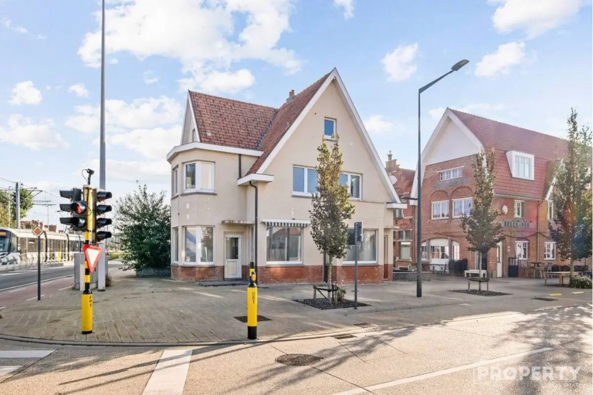 Villa te  koop in Knokke-Heist 8300 950000.00€ 3 slaapkamers 215.00m² - Zoekertje 636871