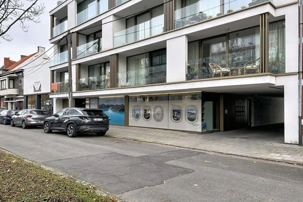 Handelszaak te  koop in Roeselare 8800 215000.00€  slaapkamers 68.00m² - Zoekertje 637648