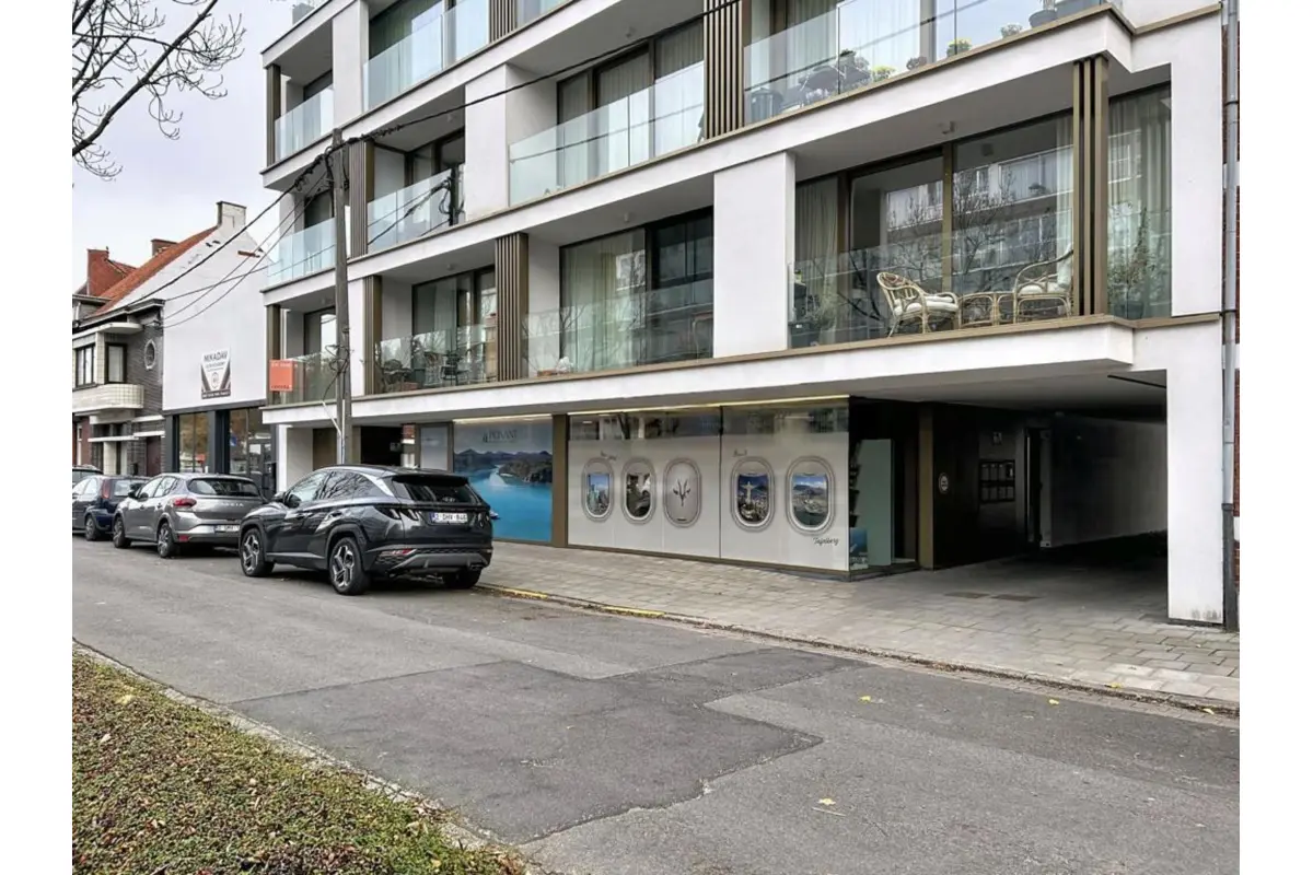 Handelszaak te  koop in Roeselare 8800 215000.00€  slaapkamers 68.00m² - Zoekertje 637648