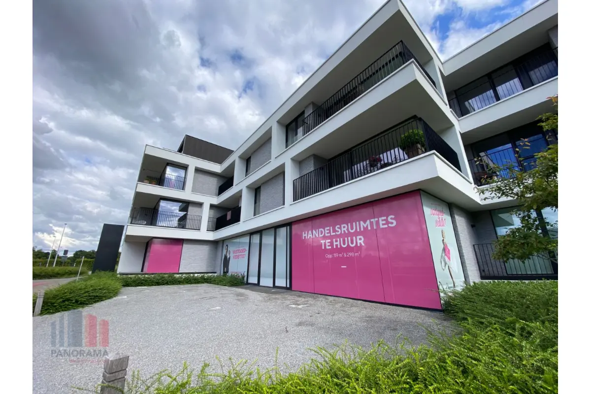 Handelszaak te  huur in Tielt 8700 1100.00€  slaapkamers 100.00m² - Zoekertje 636852