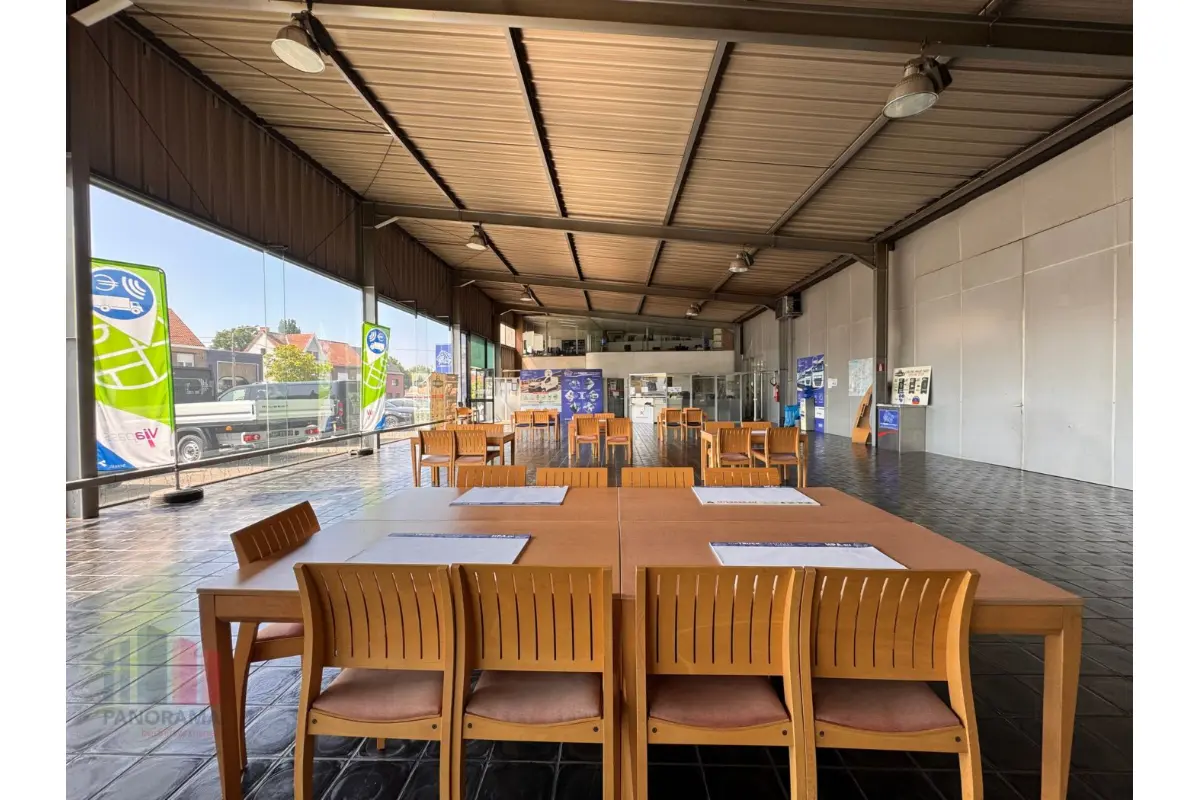 Handelszaak te  huur in Hooglede 8830 3140.00€  slaapkamers 785.00m² - Zoekertje 636842