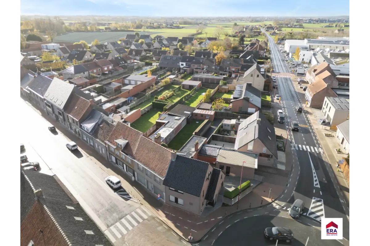 Huis te  koop in Meulebeke 8760 275000.00€ 4 slaapkamers 290.00m² - Zoekertje 639026