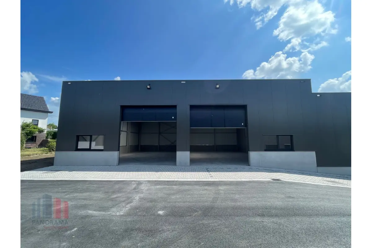 Handelszaak te  huur in Tielt 8700 932.00€  slaapkamers 172.00m² - Zoekertje 637925