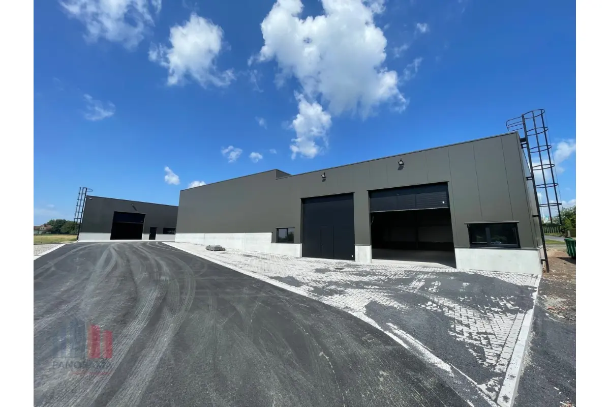 Handelszaak te  huur in Tielt 8700 883.00€  slaapkamers 163.00m² - Zoekertje 637926