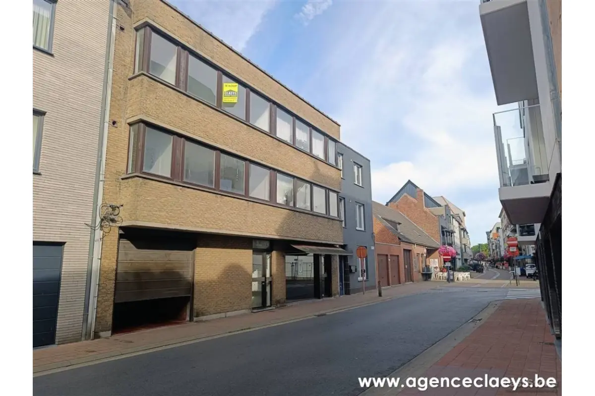 Appartement te  koop in Bredene 8450 145000.00€ 2 slaapkamers 78.00m² - Zoekertje 639020