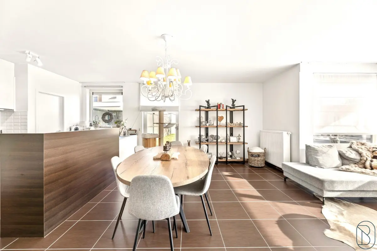 Appartement te  koop in Anzegem 8570 235000.00€ 2 slaapkamers 100.00m² - Zoekertje 638590