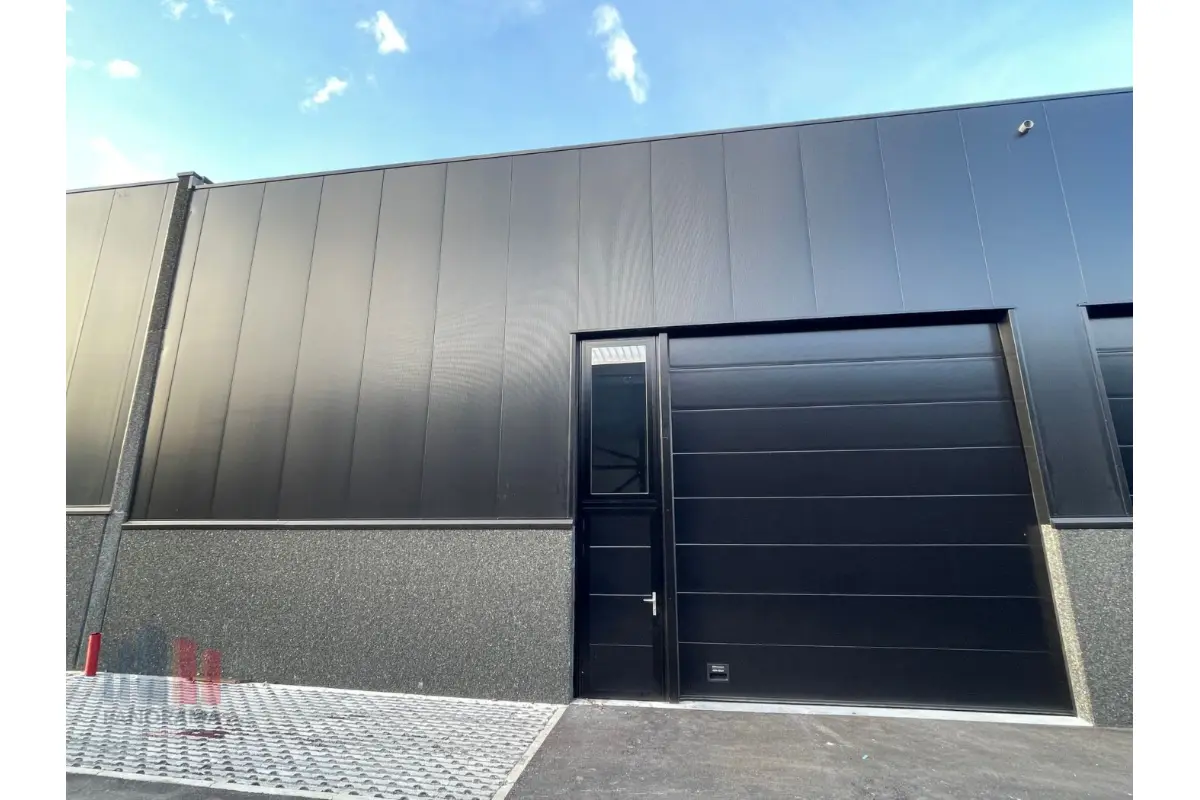 Handelszaak te  koop in Oudenburg 8460 212500.00€  slaapkamers 144.00m² - Zoekertje 637906