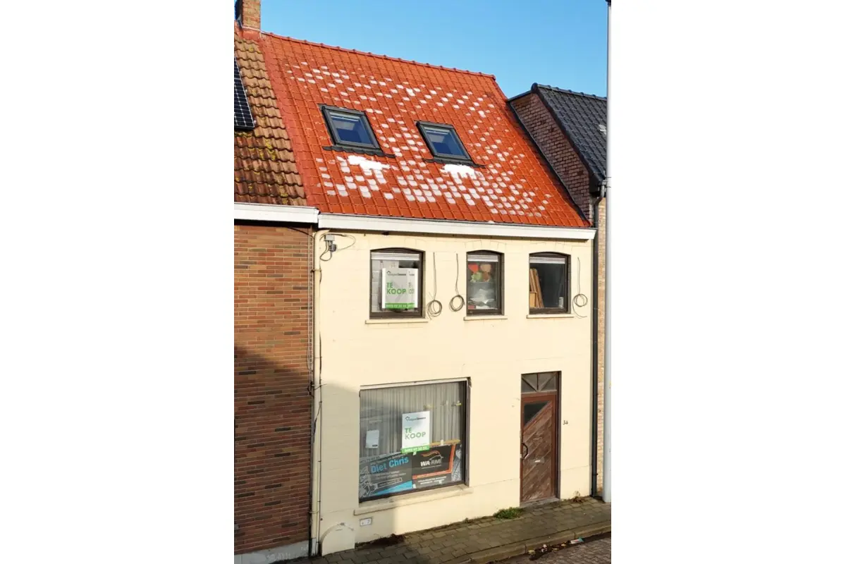 Huis te  koop in Gistel 8470 265000.00€ 4 slaapkamers m² - Zoekertje 638594