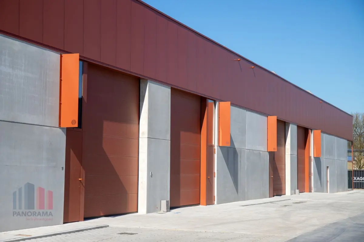 Handelszaak te  koop in Izegem 8870 245920.00€  slaapkamers 170.00m² - Zoekertje 637919