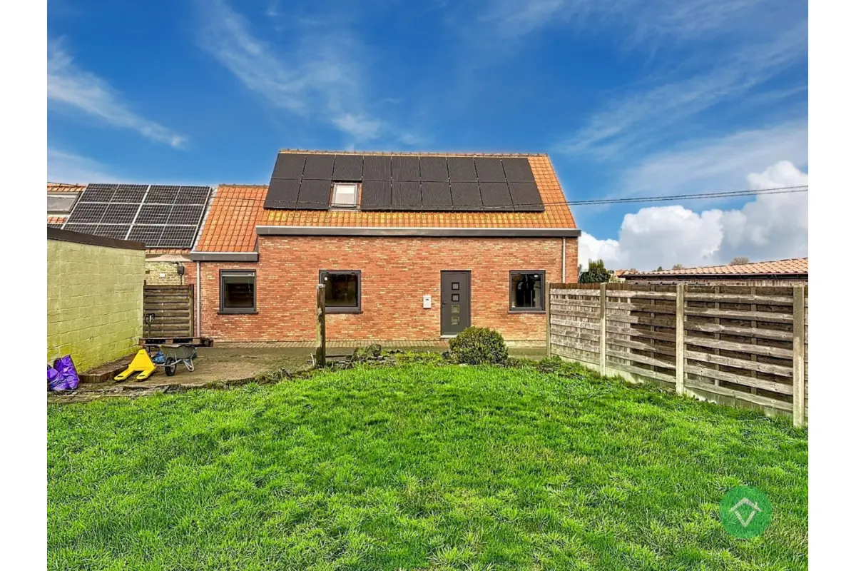 Huis te  koop in Eernegem 8480 349000.00€ 4 slaapkamers m² - Zoekertje 637757