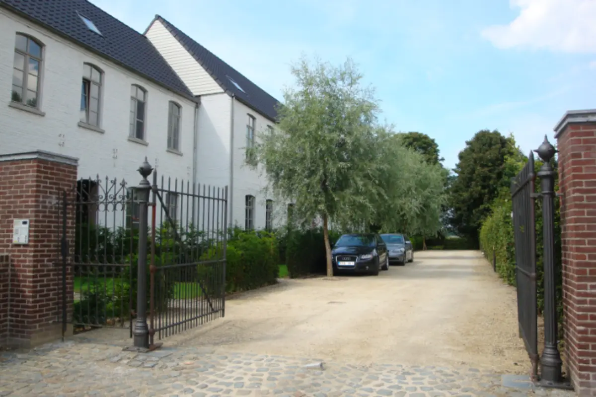 Huis te  huur in Assebroek 8310 1080.00€ 3 slaapkamers 143.00m² - Zoekertje 639223