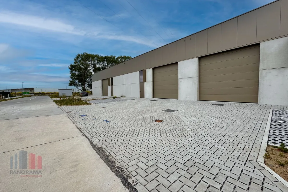 Handelszaak te  koop in Roeselare 8800 120500.00€  slaapkamers 60.00m² - Zoekertje 639886