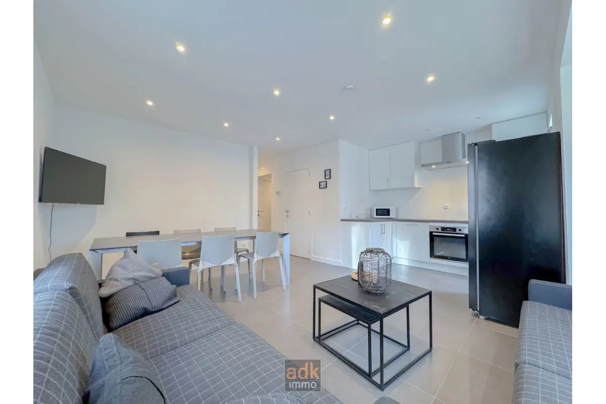 Appartement te  huur in De Panne 8660 950.00€ 3 slaapkamers 71.00m² - Zoekertje 640626