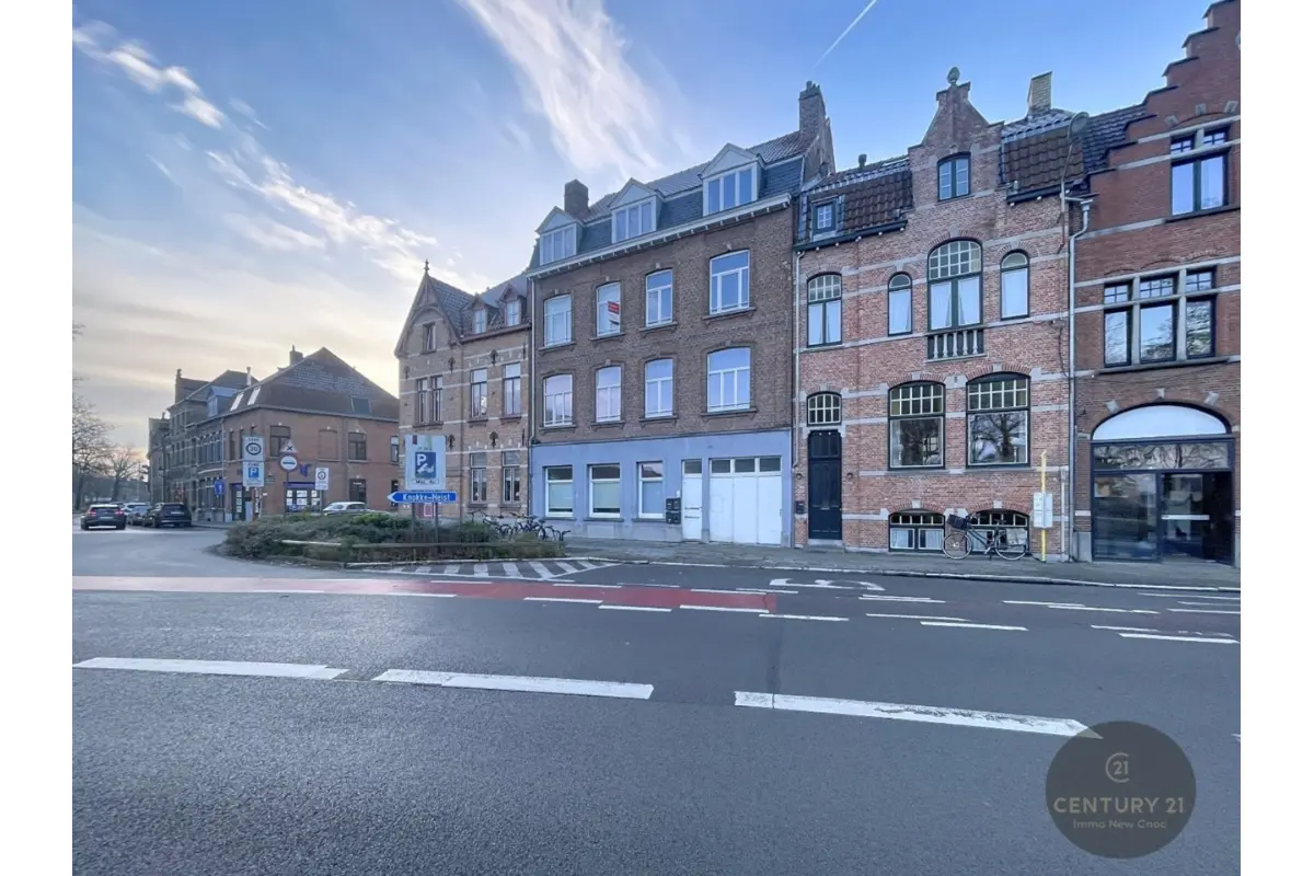 Huis te  in Brugge 8000 699500.00€  slaapkamers m² - Zoekertje 642094