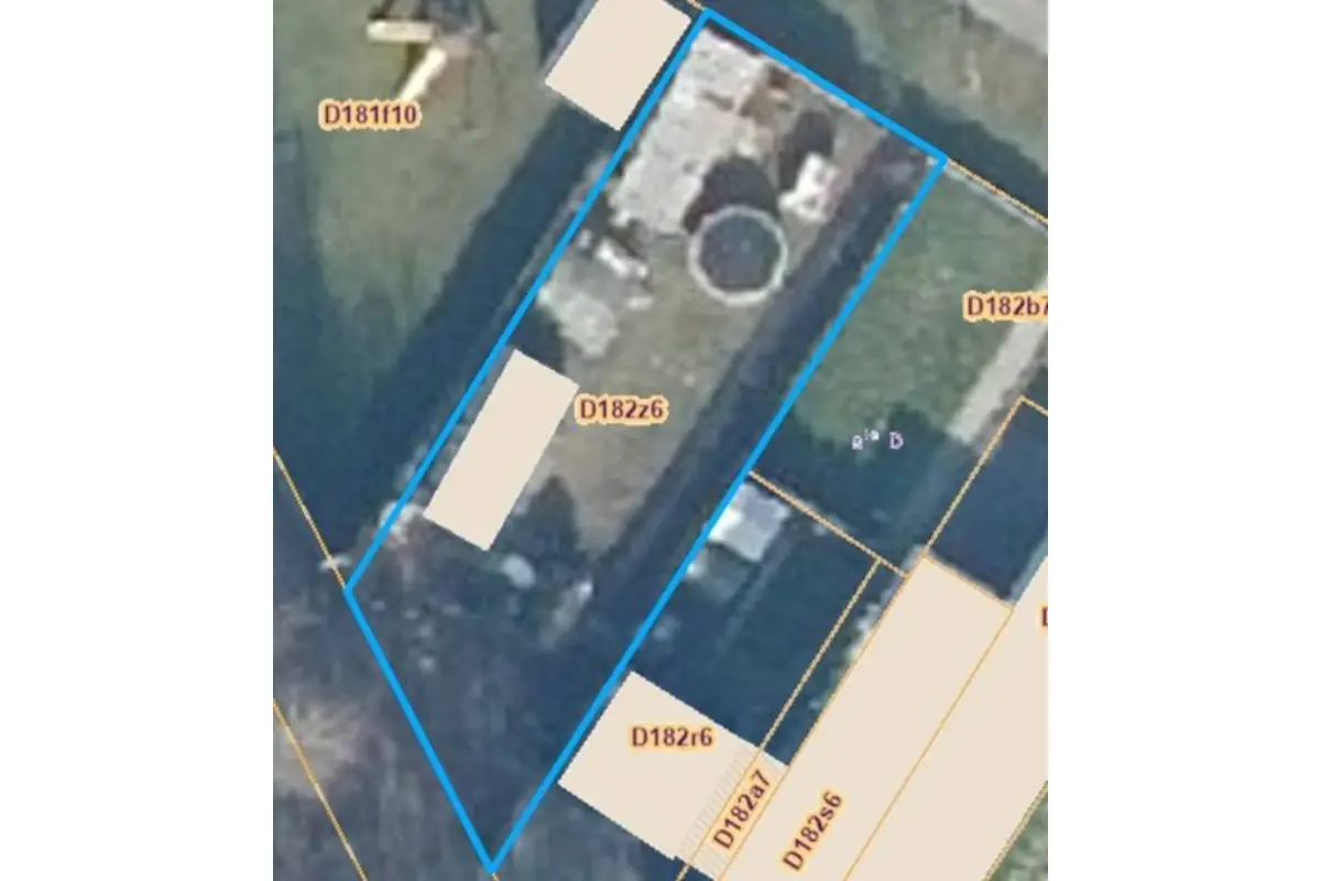 Grond te  koop in Menen 8930 70000.00€  slaapkamers m² - Zoekertje 642177