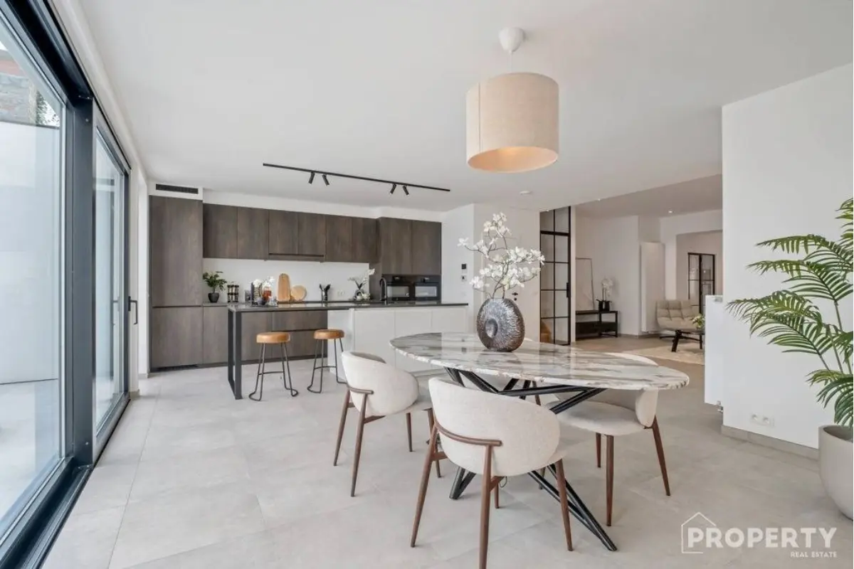 Huis te  koop in Moorsele 8560 535000.00€ 4 slaapkamers 315.00m² - Zoekertje 642199