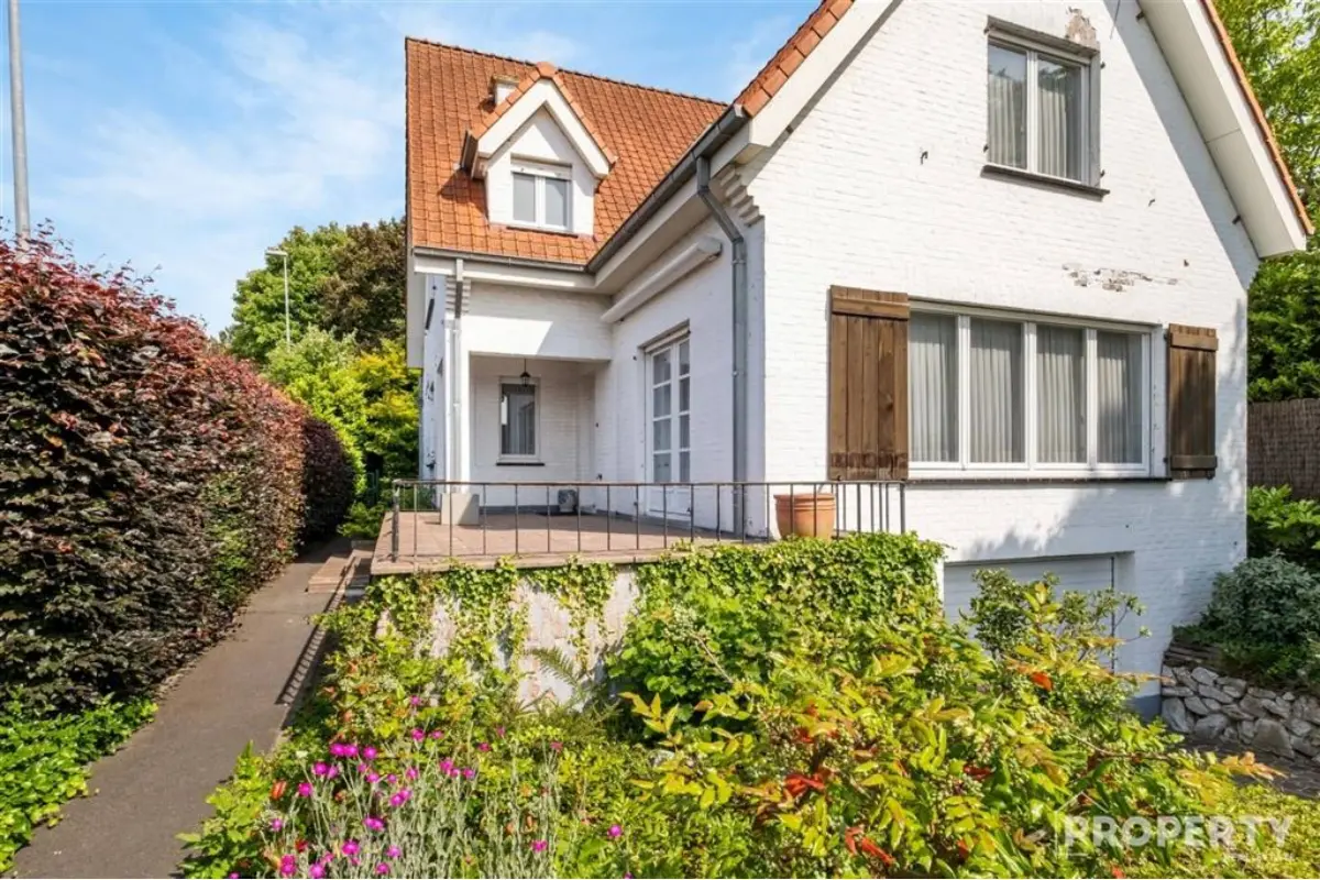 Huis te  koop in Harelbeke 8530 399000.00€ 3 slaapkamers 180.00m² - Zoekertje 642223