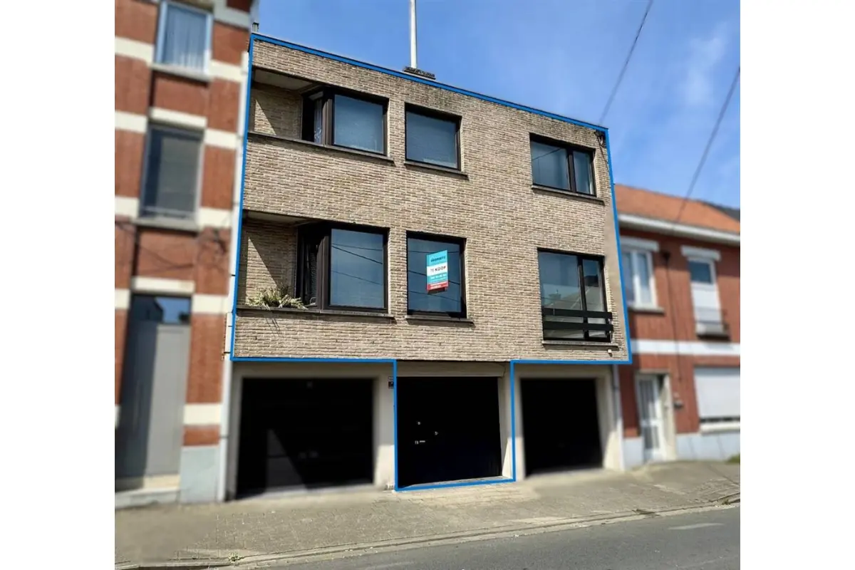Huis te  koop in Rumbeke 8800 210000.00€ 2 slaapkamers 156.00m² - Zoekertje 642218