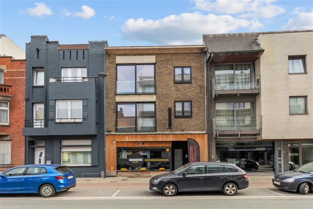 Handelszaak te  koop in Harelbeke 8530 160000.00€  slaapkamers 132.00m² - Zoekertje 642210