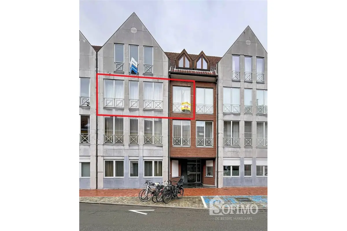 Appartement te  koop in Roeselare 8800 197000.00€ 2 slaapkamers 106.00m² - Zoekertje 643360