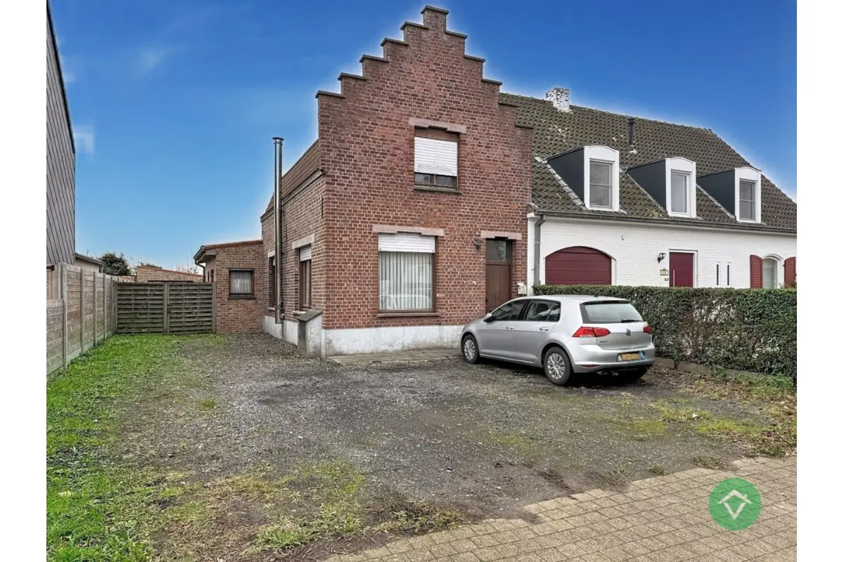 Huis te  koop in Gistel 8470 220000.00€ 4 slaapkamers 130.00m² - Zoekertje 643108
