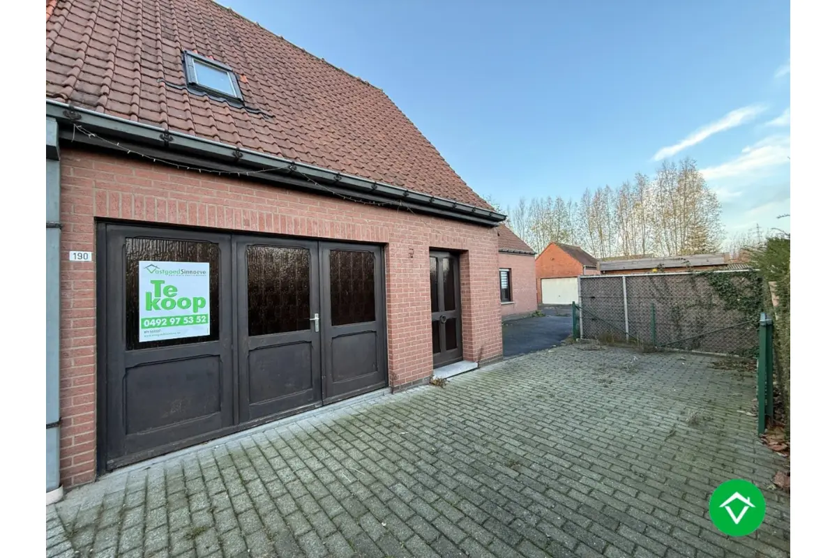 Huis te  koop in Izegem 8870 239000.00€ 3 slaapkamers 168.00m² - Zoekertje 643595