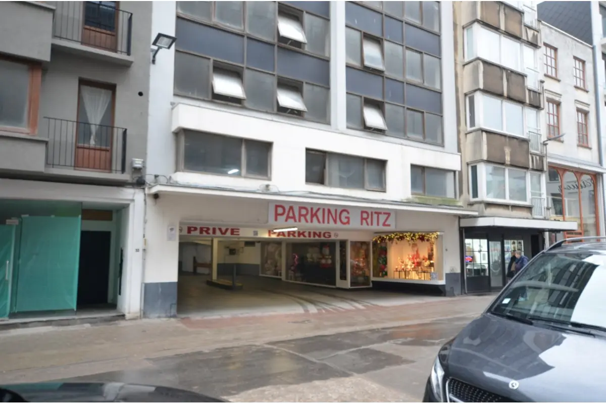 Parking & garage te  huur in Oostende 8400 90.00€  slaapkamers m² - Zoekertje 643601