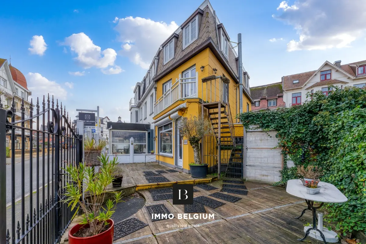 Huis te  koop in De Haan 8420 575000.00€ 1 slaapkamers 186.00m² - Zoekertje 643645