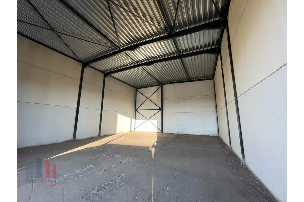 Handelszaak te  huur in Roeselare 8800 950.00€  slaapkamers 178.00m² - Zoekertje 643714