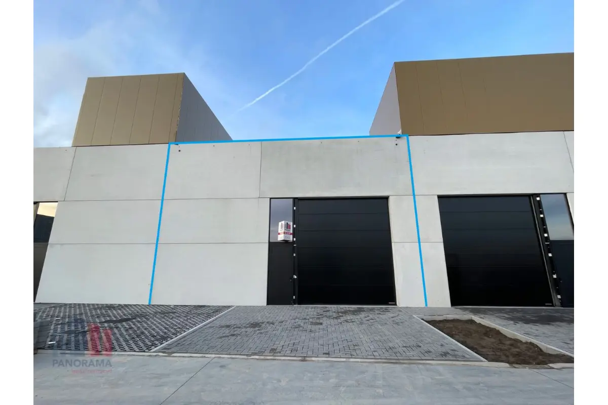 Handelszaak te  huur in Roeselare 8800 950.00€  slaapkamers 178.00m² - Zoekertje 643714