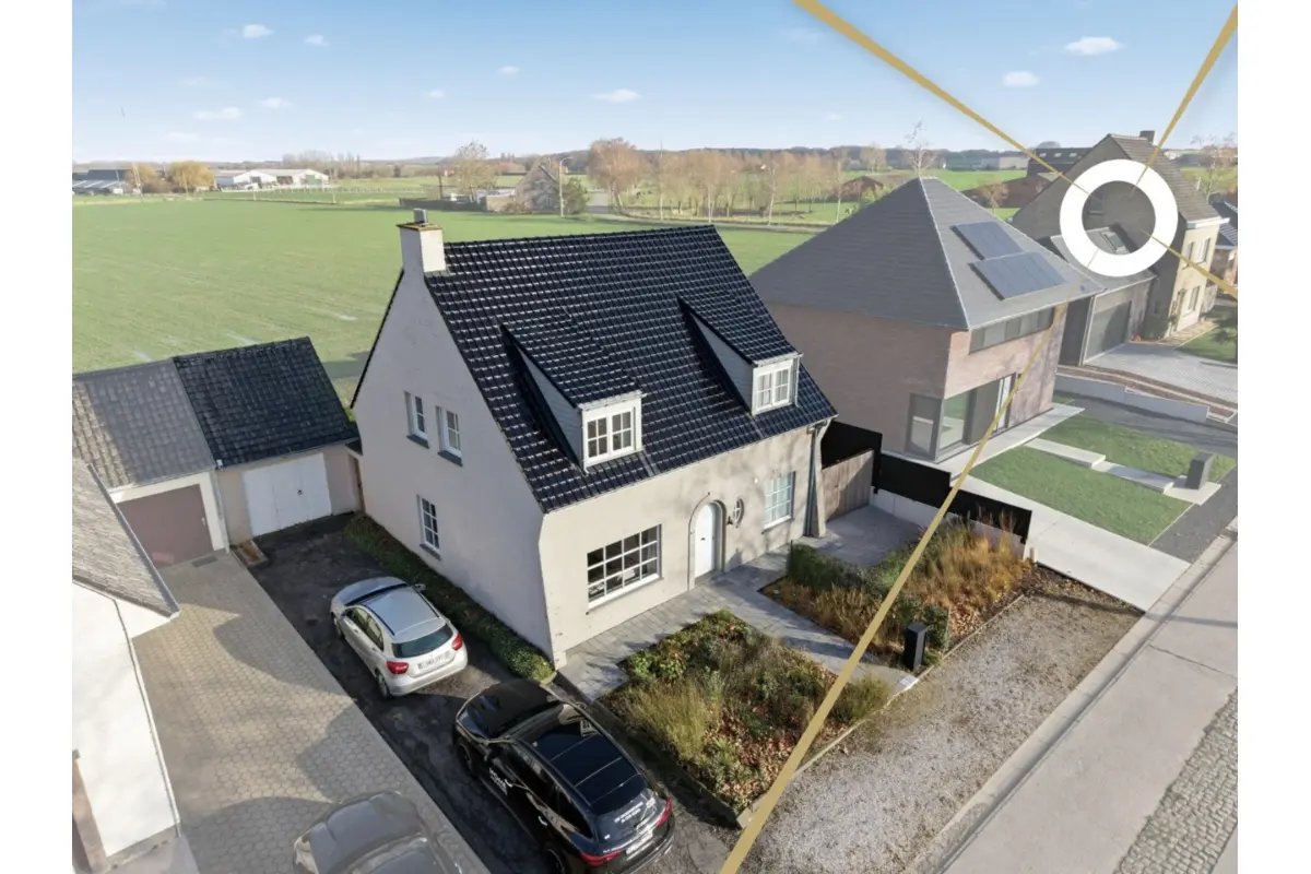 Huis te  koop in Voormezele 8902 399000.00€ 3 slaapkamers 156.00m² - Zoekertje 644003