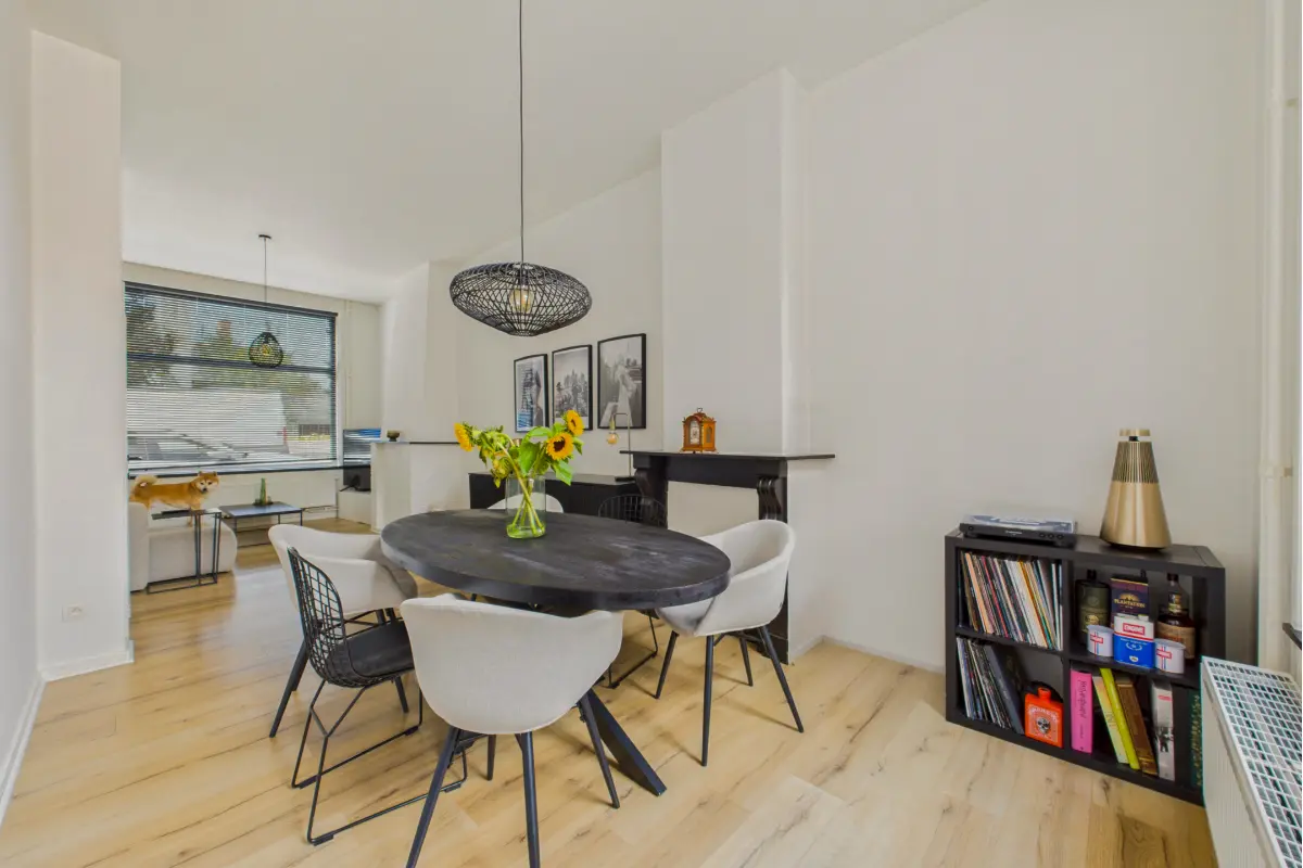 Huis te  koop in Kortrijk 8500 295000.00€ 4 slaapkamers 190.00m² - Zoekertje 643993