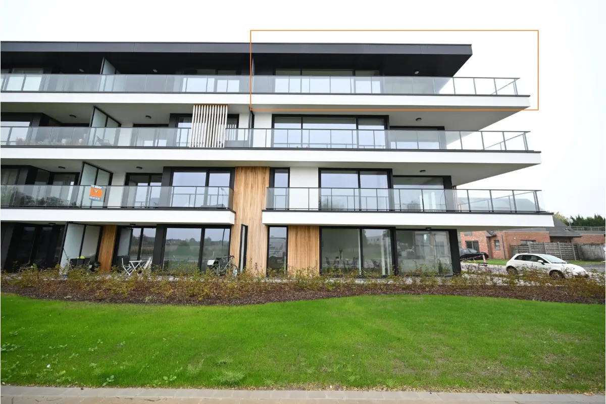 Appartement te  huur in Zwevezele 8750 975.00€ 3 slaapkamers m² - Zoekertje 645237