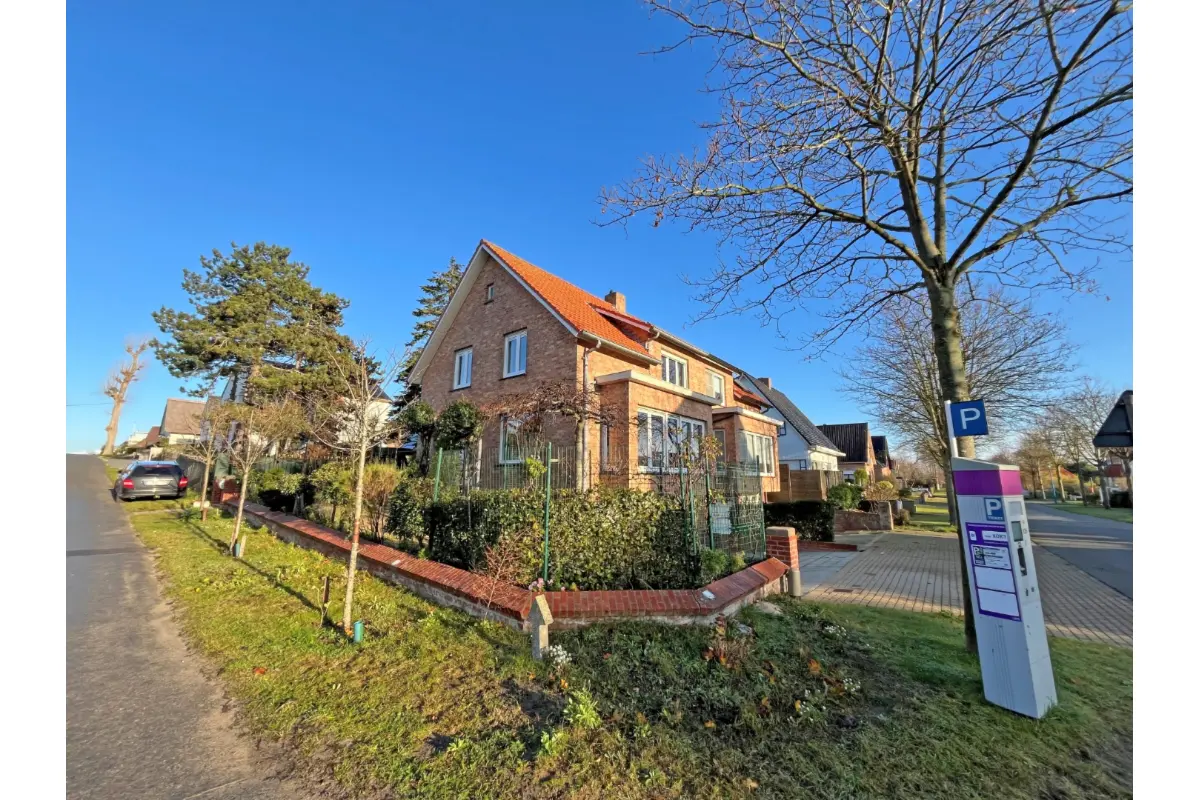 Villa te  koop in Koksijde 8670 360000.00€ 3 slaapkamers m² - Zoekertje 645246
