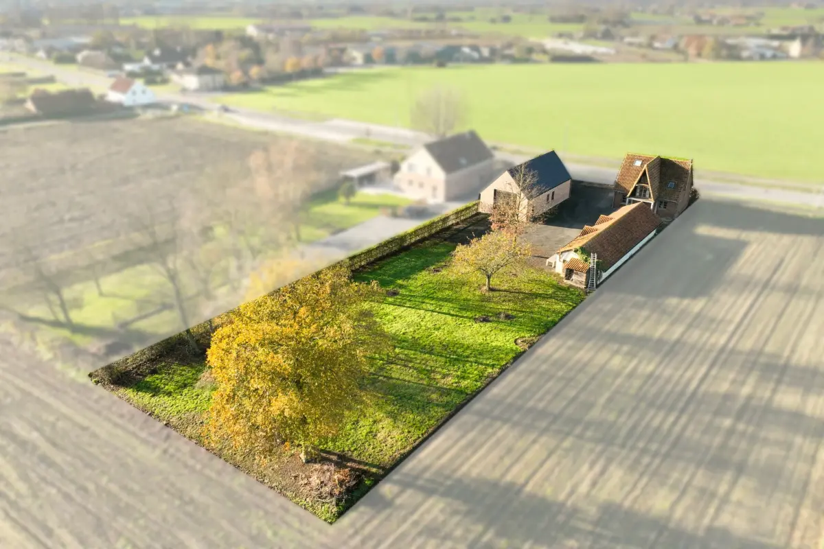 Boerderij te  koop in Wingene 8750 535000.00€ 3 slaapkamers m² - Zoekertje 645235