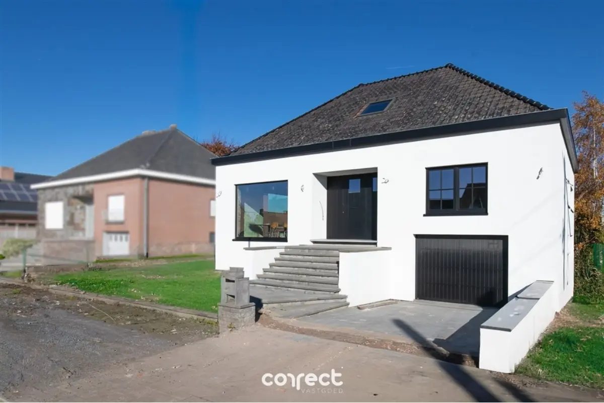 Huis te  koop in Veldegem 8210 349000.00€ 3 slaapkamers 244.00m² - Zoekertje 645583