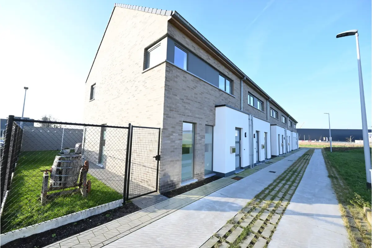 Huis te  koop in Hooglede 8830 287500.00€ 4 slaapkamers m² - Zoekertje 645239
