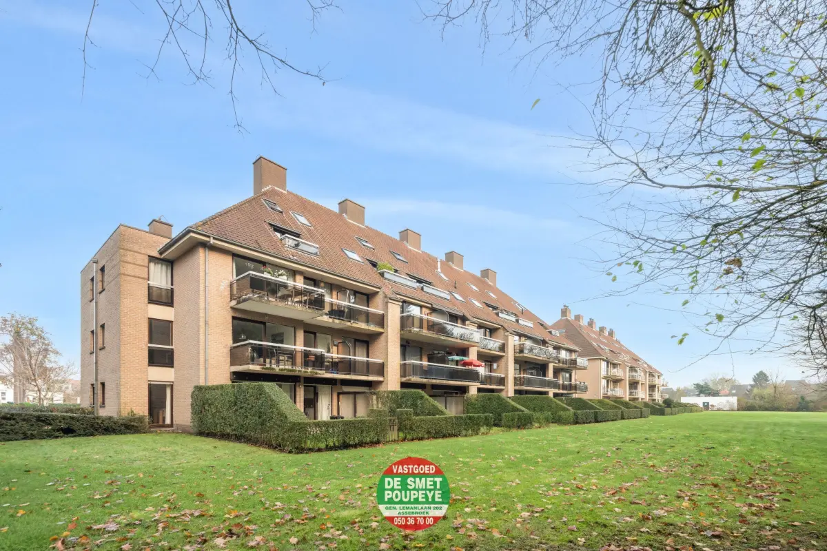 Appartement te  koop in Sint-Michiels 8200 295000.00€ 2 slaapkamers 95.00m² - Zoekertje 646419