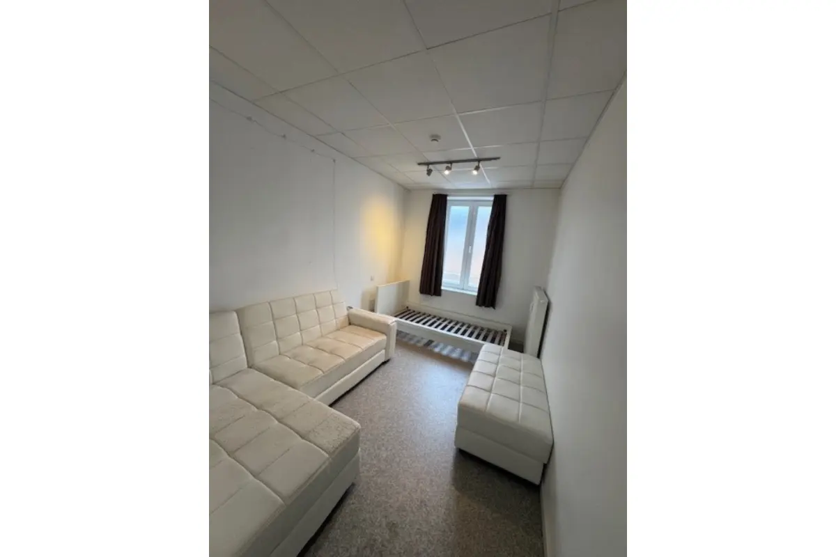 Appartement te  huur in Sint-Michiels 8200 385.00€ 1 slaapkamers m² - Zoekertje 646133
