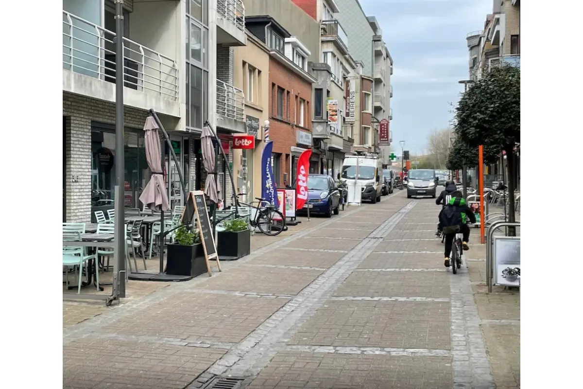 Handelszaak te  koop in Bredene 8450 89000.00€  slaapkamers m² - Zoekertje 645909