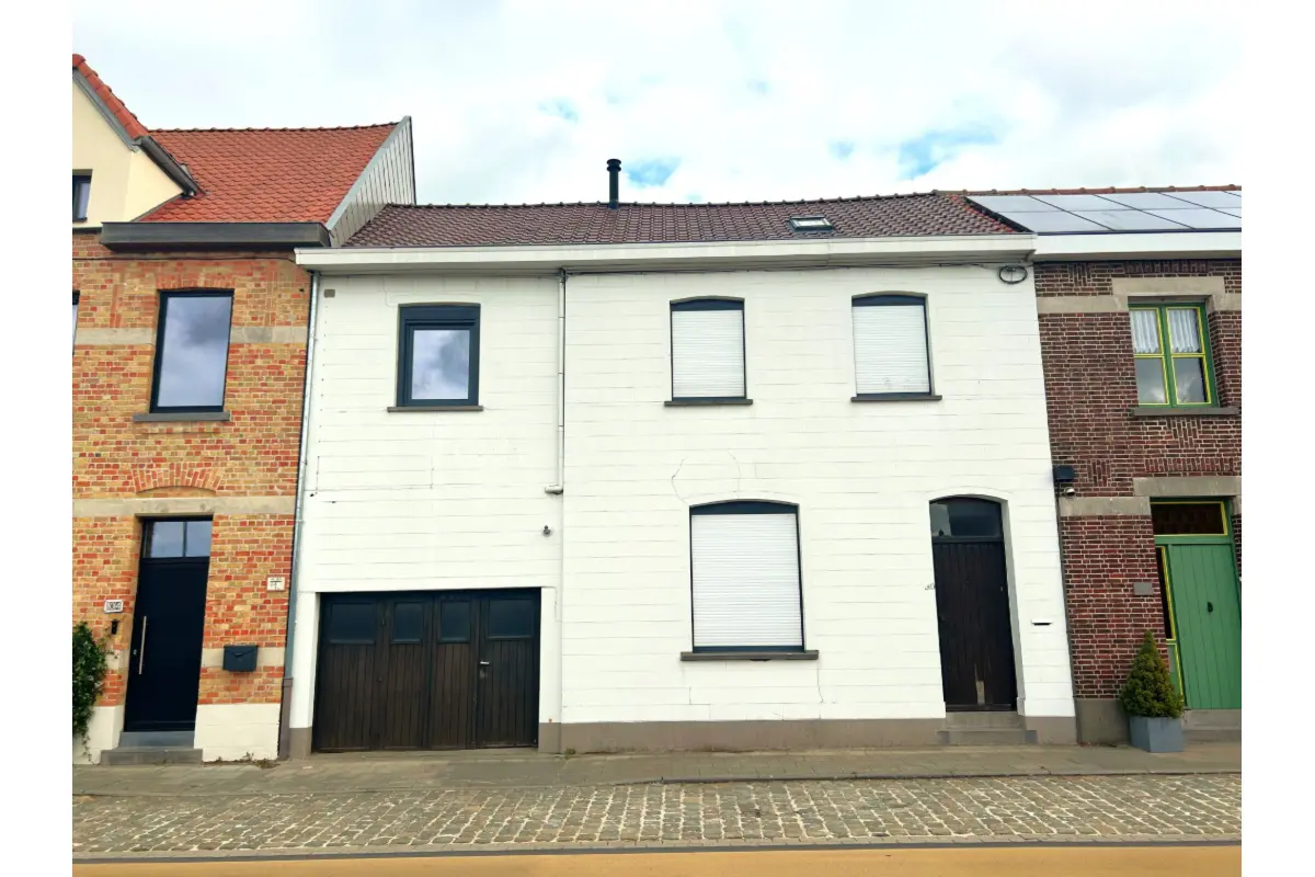 Huis te  koop in Hooglede 8830 236000.00€ 4 slaapkamers 193.00m² - Zoekertje 646126