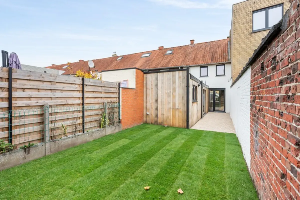 Huis te  koop in Roeselare 8800 269000.00€ 3 slaapkamers 118.00m² - Zoekertje 646088