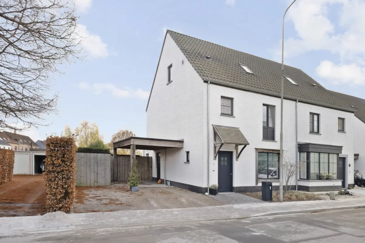 Huis te  koop in Deerlijk 8540 409000.00€ 4 slaapkamers 166.00m² - Zoekertje 646467