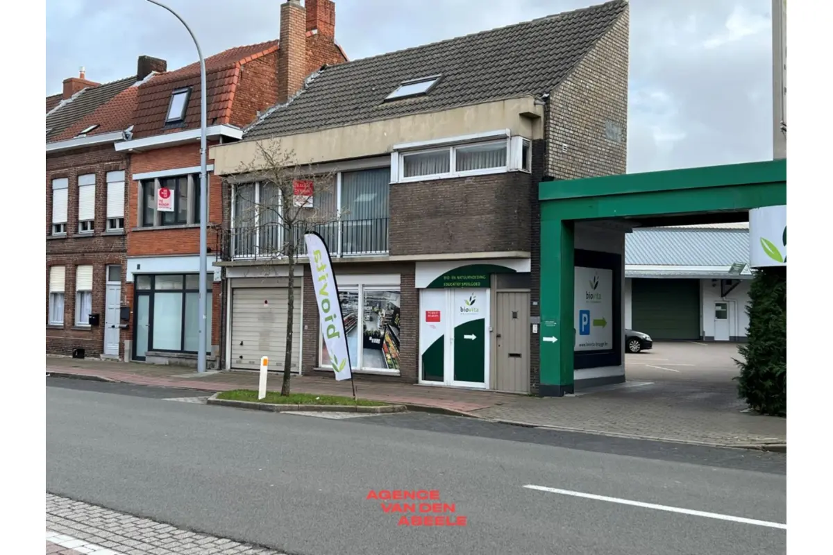 Huis te  koop in Sint-Andries 8200 325000.00€ 3 slaapkamers 160.00m² - Zoekertje 646750