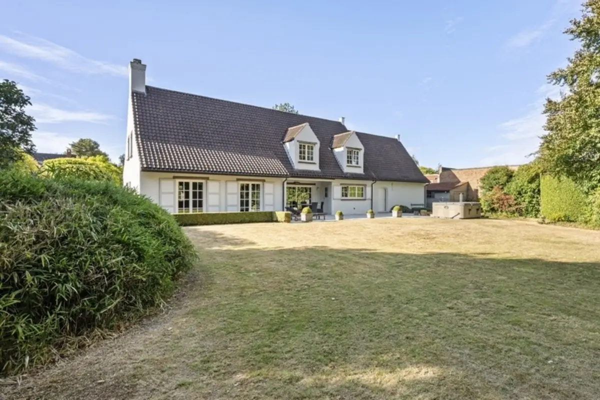 Huis te  koop in Bavikhove 8531 875000.00€ 3 slaapkamers 332.00m² - Zoekertje 647533