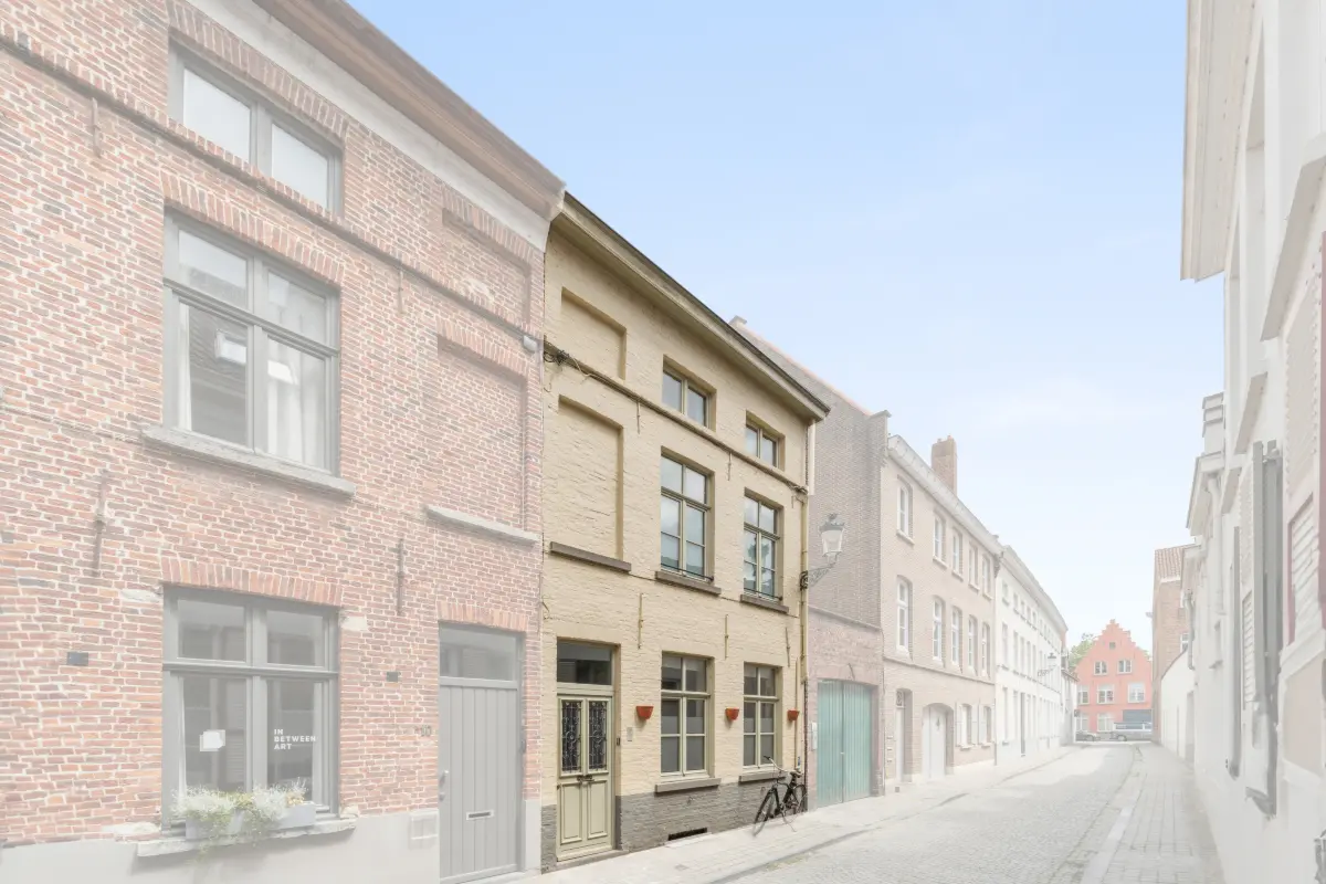 Huis te  huur in Brugge 8000 1100.00€ 2 slaapkamers 153.00m² - Zoekertje 648160