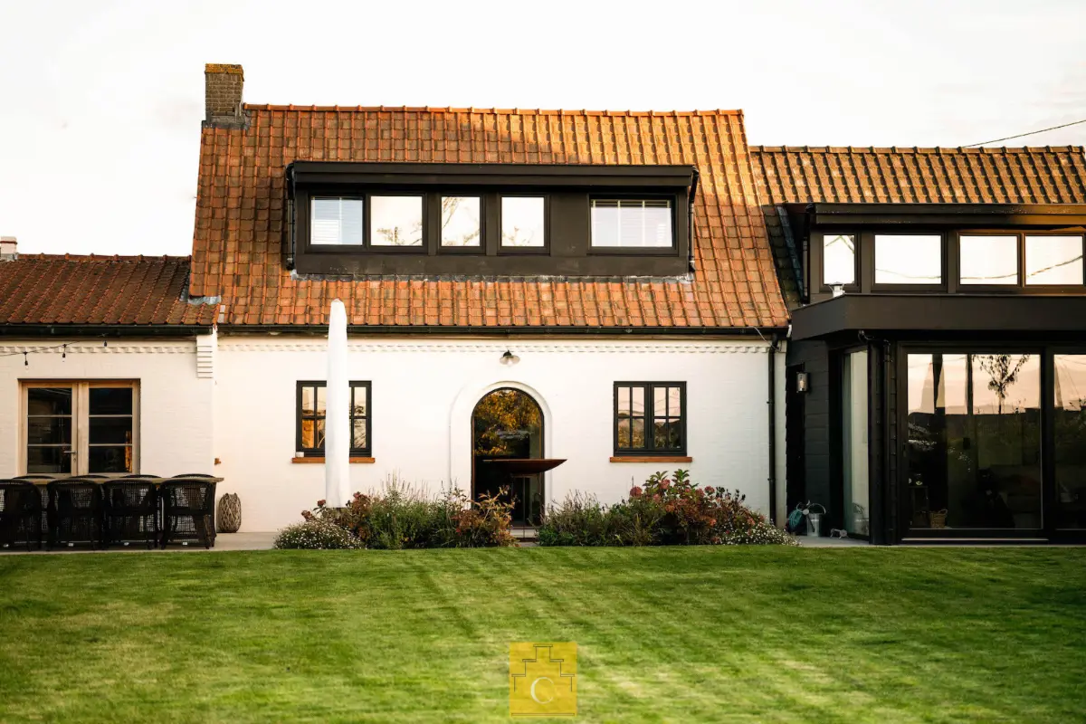 Huis te  koop in Ichtegem 8480 545000.00€ 3 slaapkamers 191.00m² - Zoekertje 647858