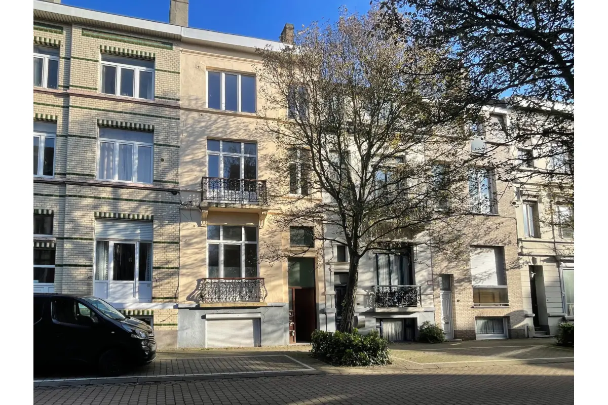 Mixgebouw te  koop in Oostende 8400 265000.00€ 8 slaapkamers 258.00m² - Zoekertje 648031